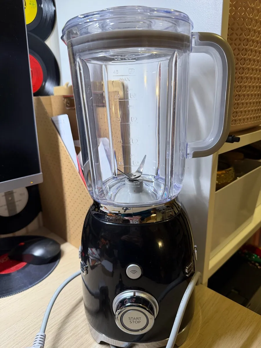 Smeg blender - black - Image 2