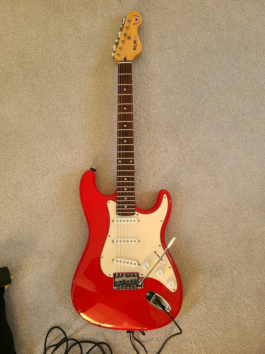 Electric guitar - Image 2