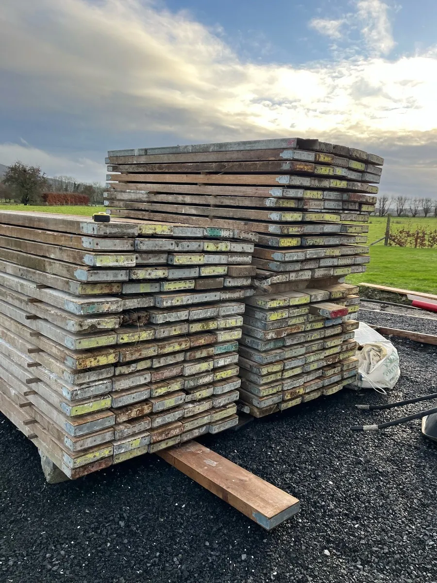 Scaffolding & JCB 530-110 self builder starter - Image 1