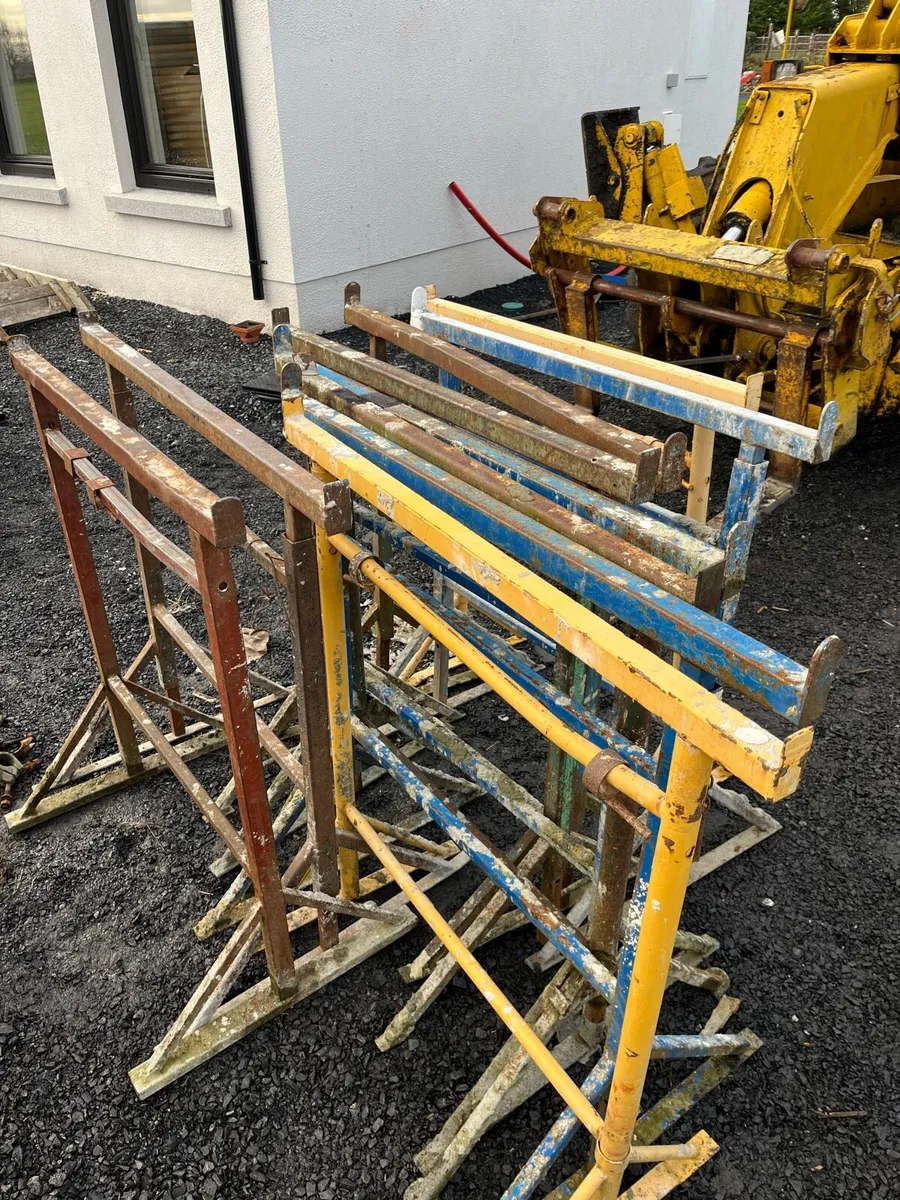 Scaffolding & JCB 530-110 self builder starter - Image 4