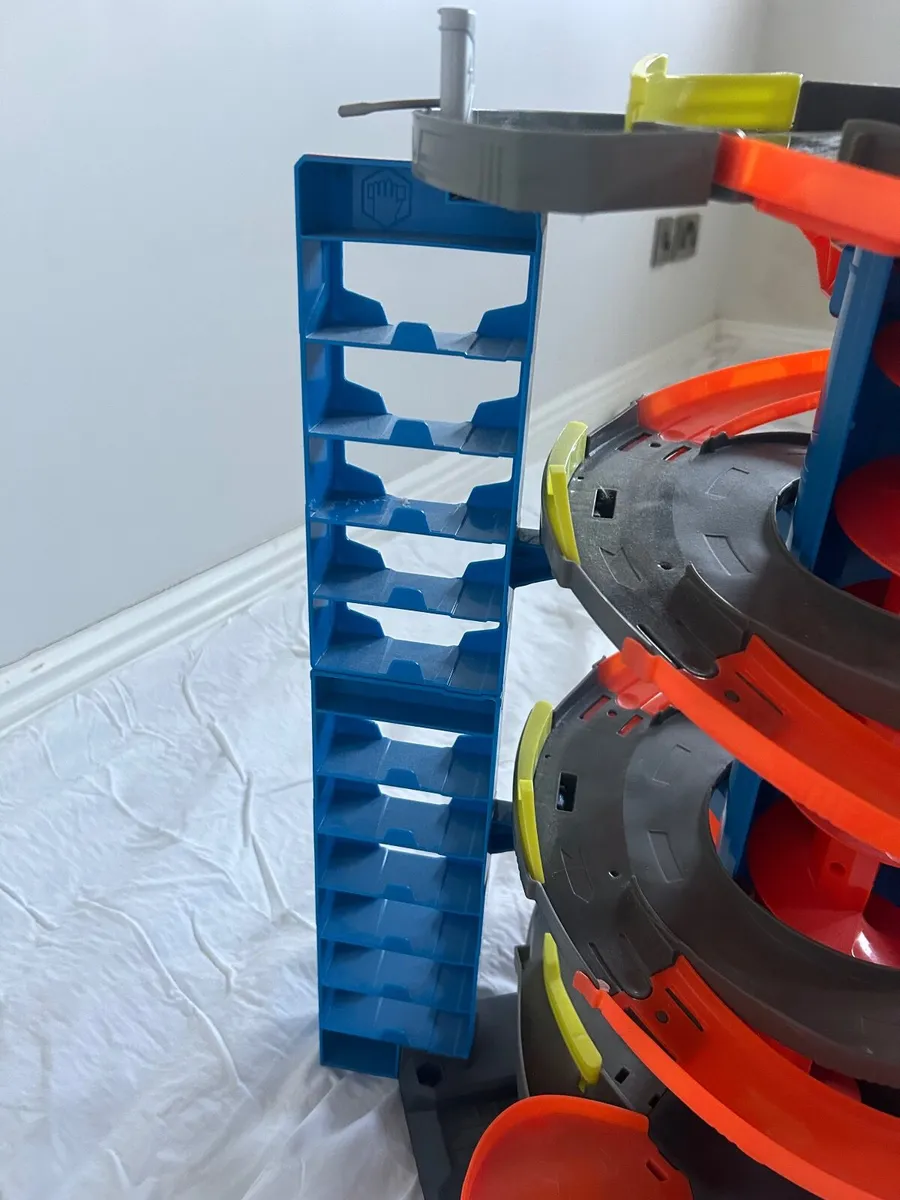Hot Wheels City Mega Garage - Image 4