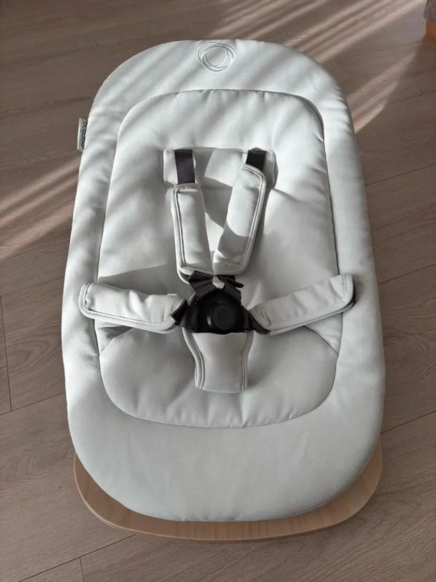 Brand new bugaboo giraffe rocker / bouncer with tags - Image 3