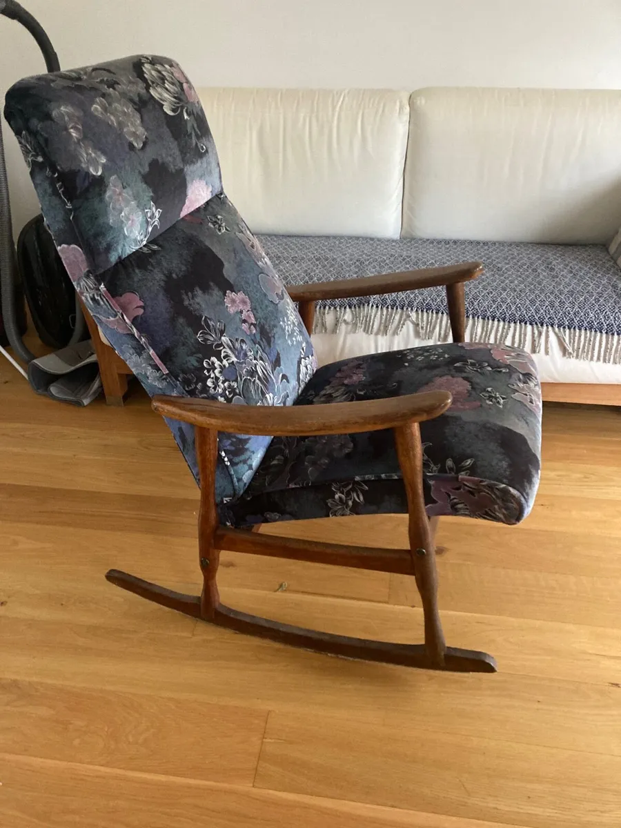 Rocking chair - Image 1
