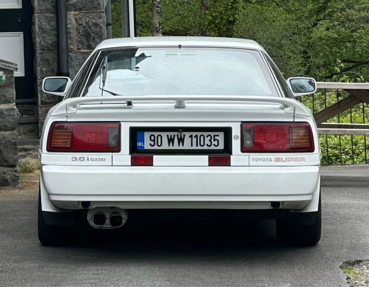 Toyota Supra 3.0i Turbo - Image 2