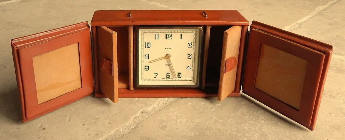 Smiths Vintage 8 Day Travel Clock in Leather Case - Image 3
