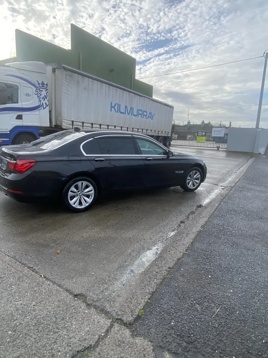BMW 730 YG42 DR Auto 3l diesel extra long! - Image 4