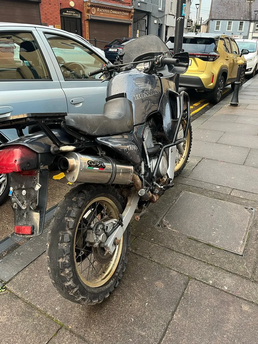 Honda Transalp 600 (PD06) - Image 1