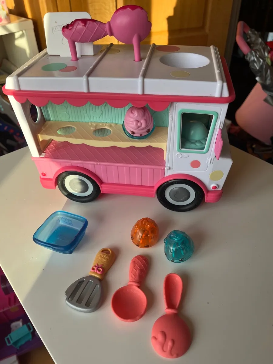 Nom noms ice cream truck - Image 3