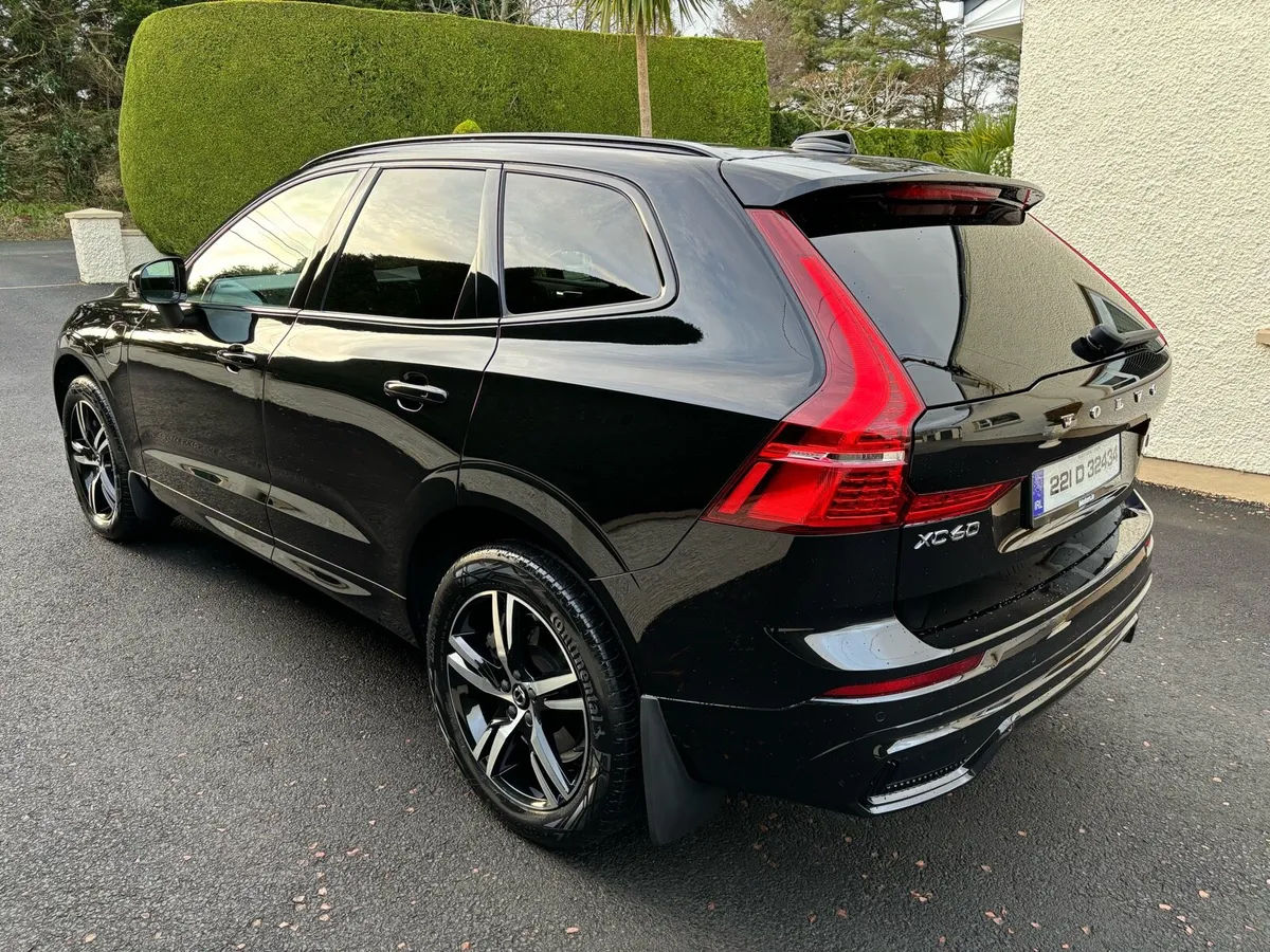 VOLVO XC60 R-DESIGN - Image 3