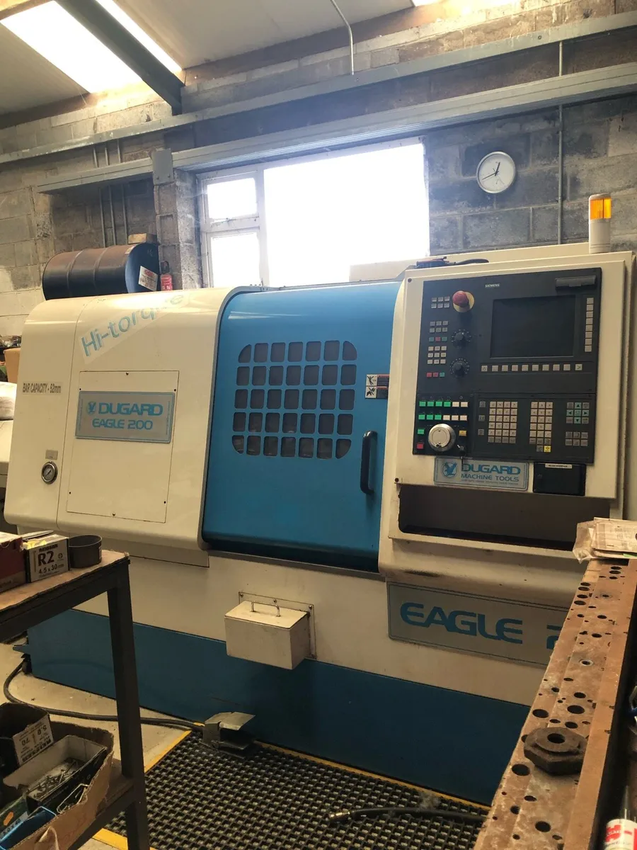 Industrial lathe - Image 1