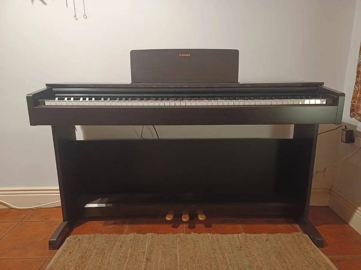 Piano Yamaha YDP 143 Arius - Image 2