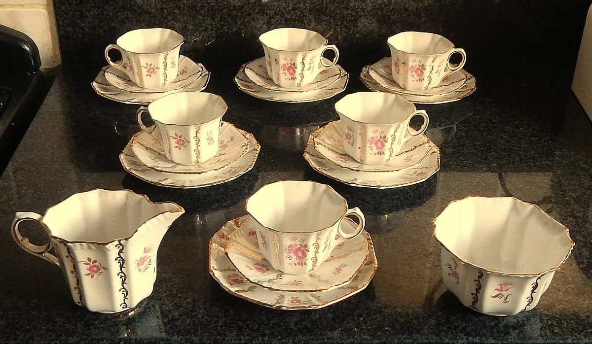 20 Pieces Vintage Royal Tara Fine Bone China Set - Image 1