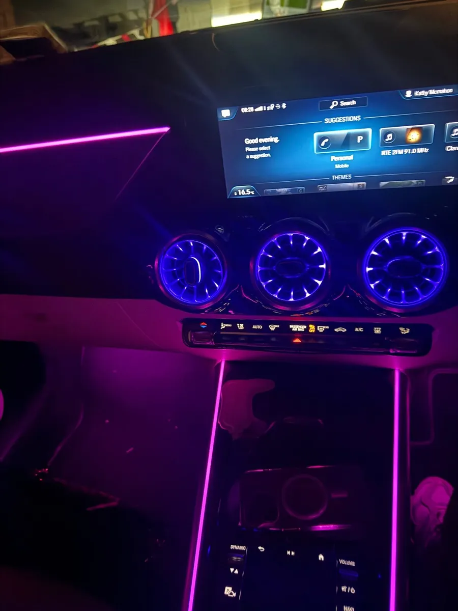 Mercedes-Benz GLA 2023 - Image 3