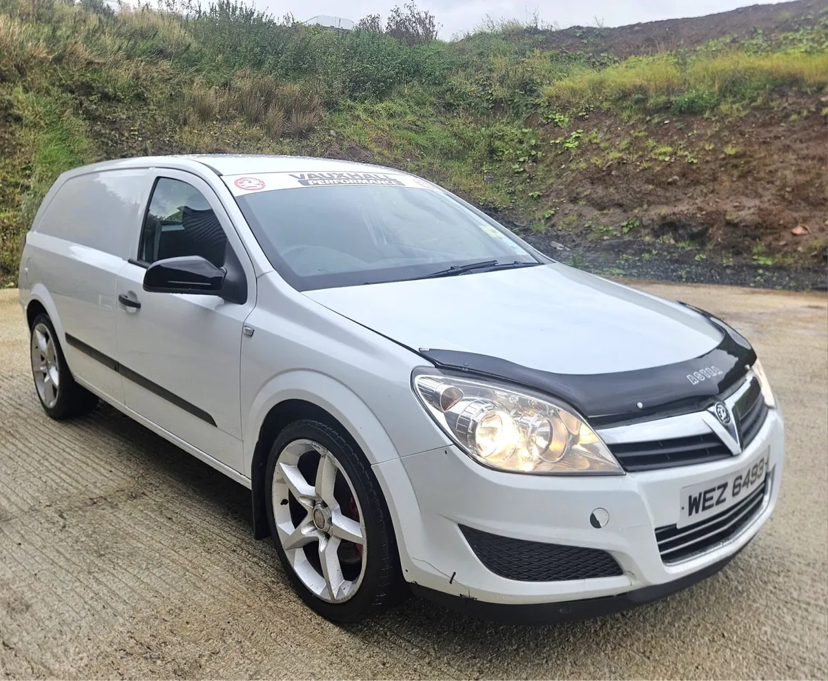 Vauxhall Astra van - Image 1