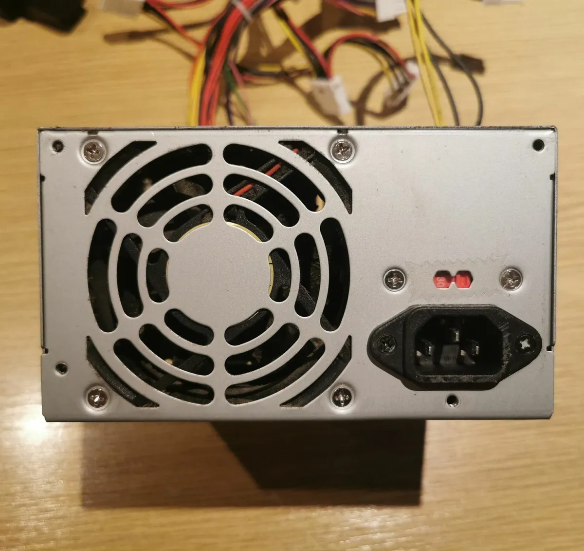 Dell 200w Psu Atx Pc Power Supply Unit Ps-5022-2df - Image 1