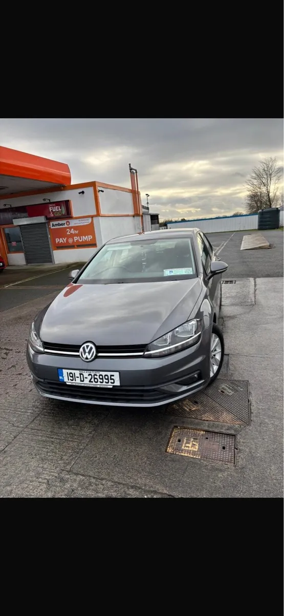Volkswagen Golf - Image 1