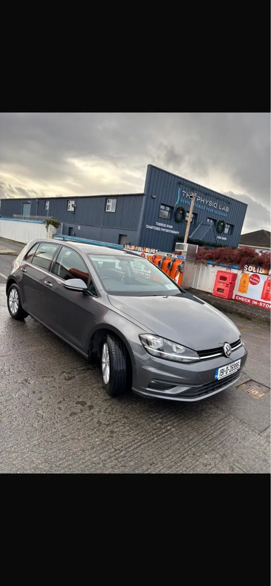 Volkswagen Golf - Image 2