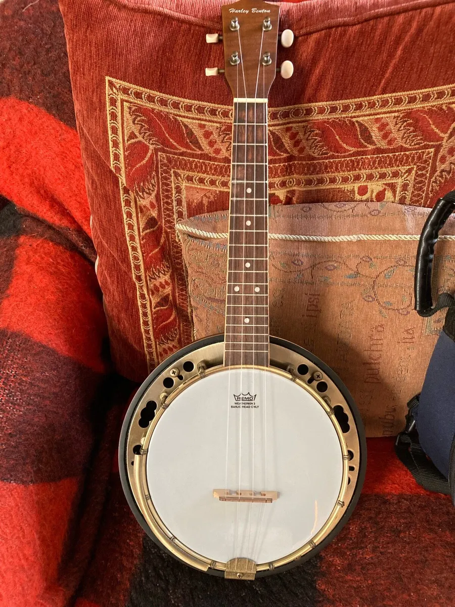 Harley Benton Banjolele - Image 1