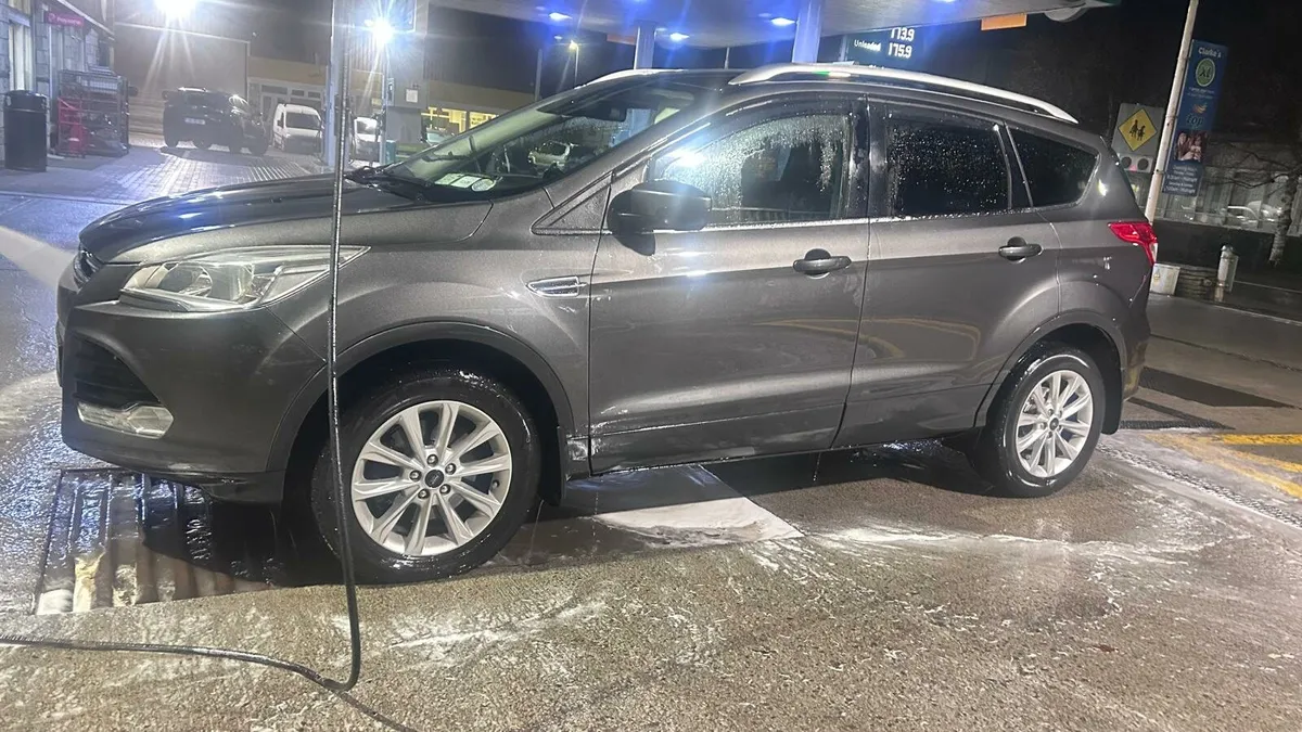 Ford Kuga 2 - Image 1