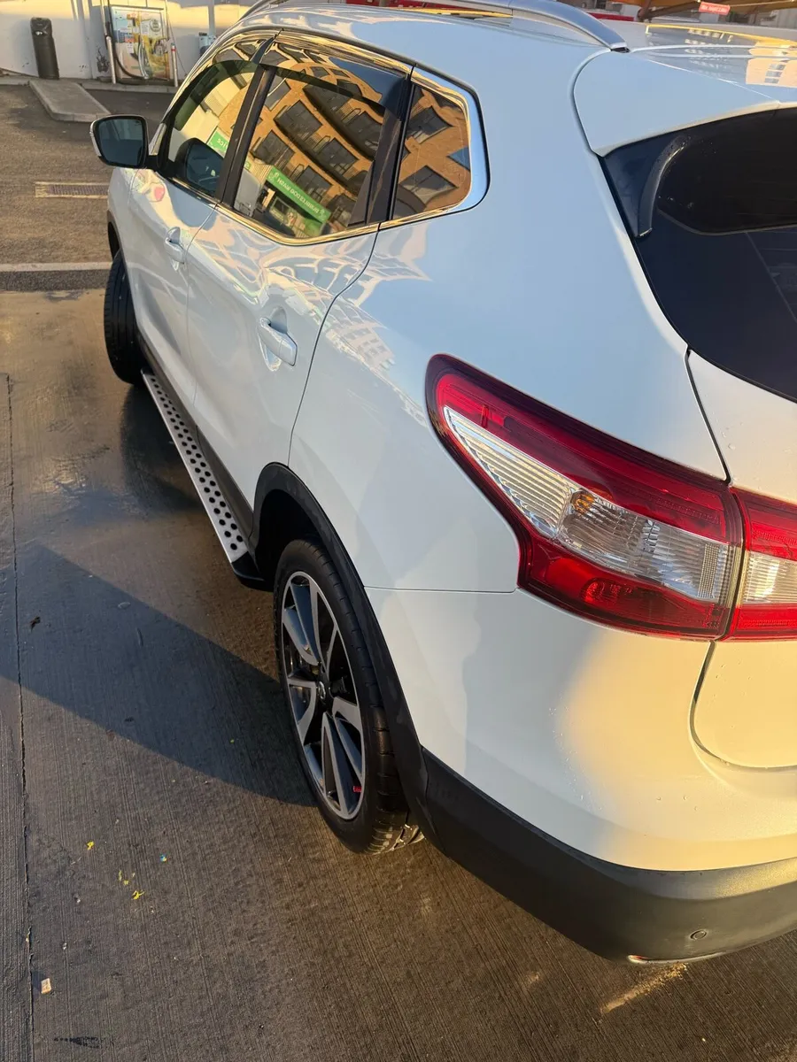 NISSAN QASHQAI - Image 4