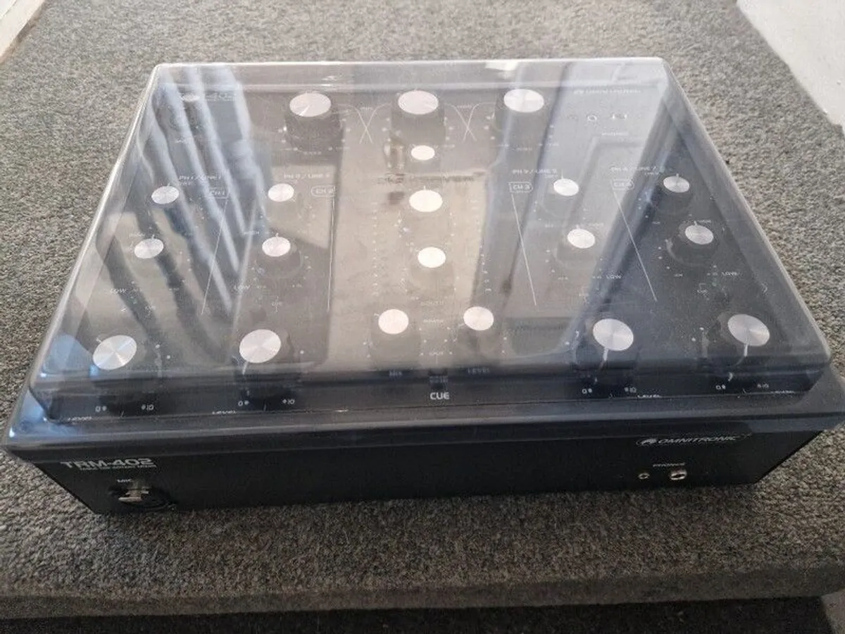 Omnitronic TRM 402 Rotary Mixer with decksaver - Image 4