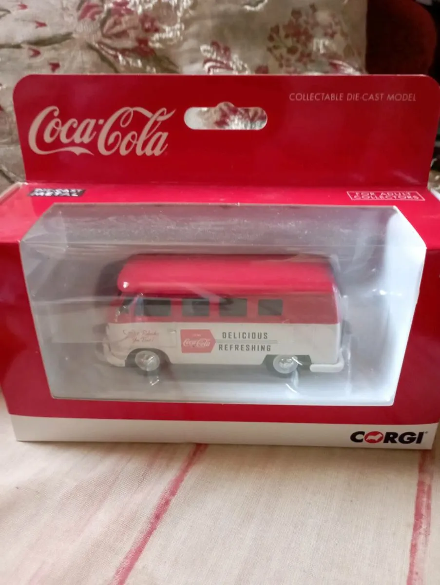CORGI COCA COLA VW CAMPERVAN 1-43 SCALE 00 GAUGE - Image 1