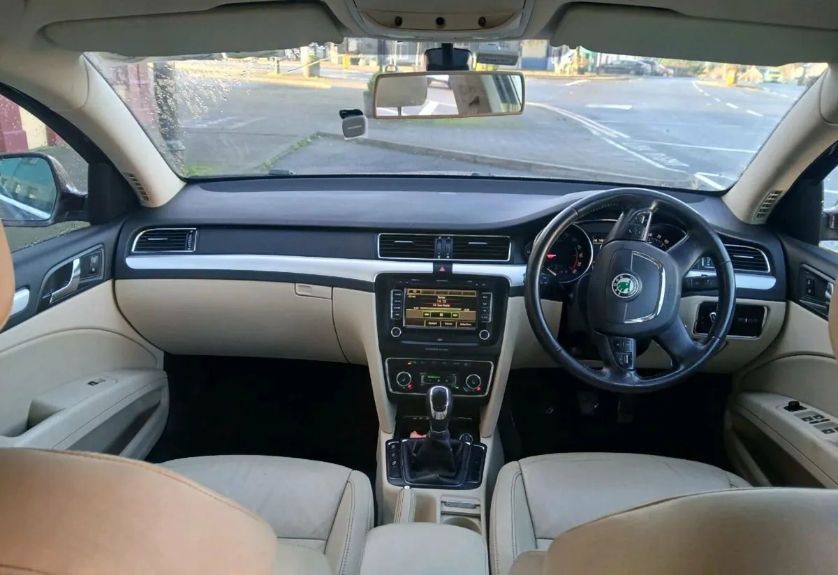 SKODA SUPERB 12 1.6 TDI MODEL HIGLINE!!! - Image 3