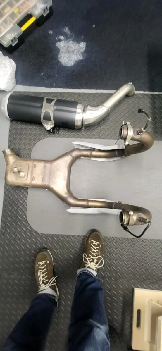 Moto guzzi Vt85 Parts - Image 1
