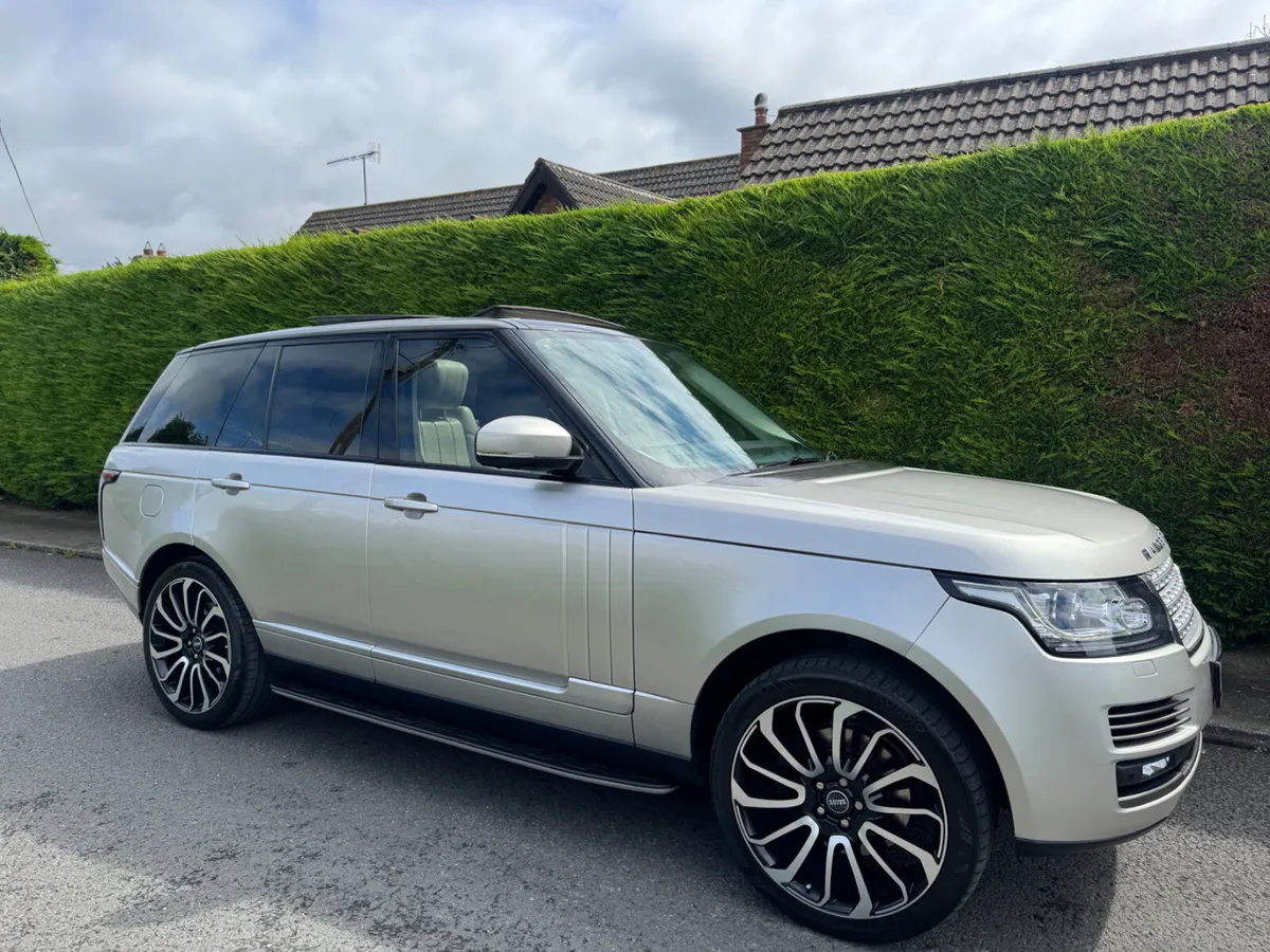 Range Rover Vogue low mileage - Image 1