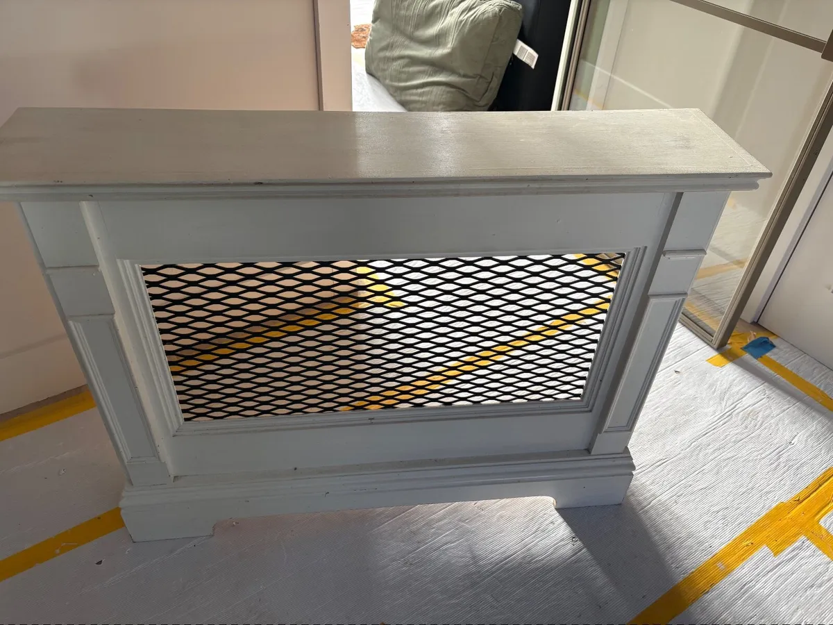 Radiator cover - Image 1