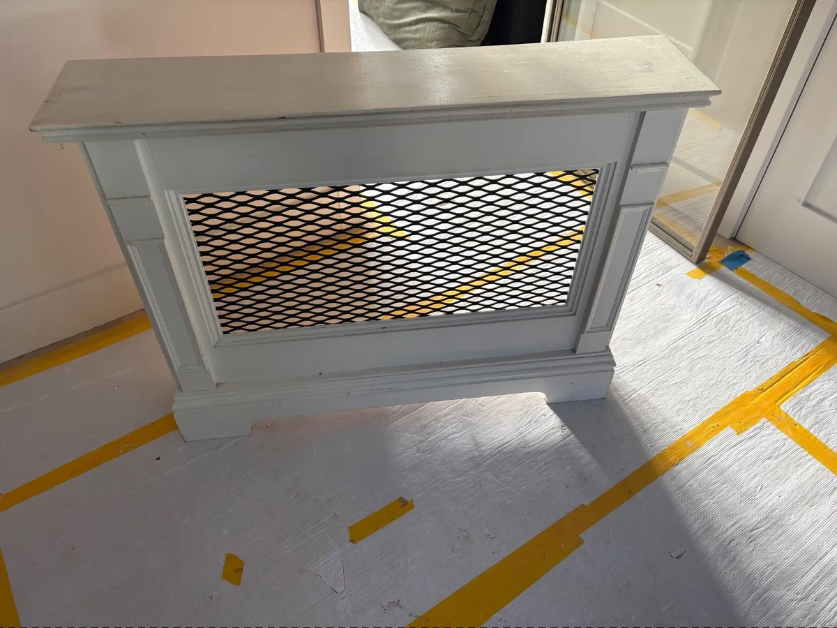 Radiator cover - Image 2