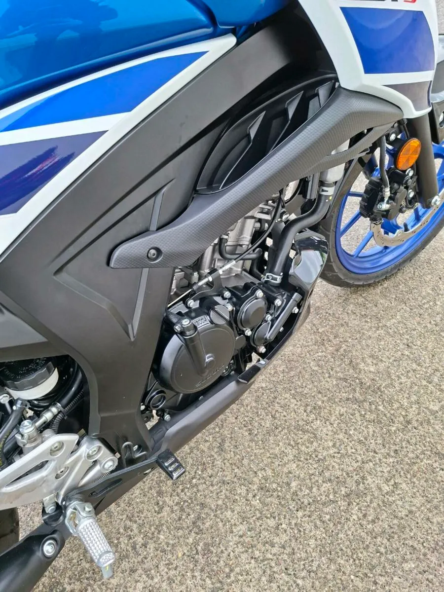 Suzuki GSX S 125 - Image 4
