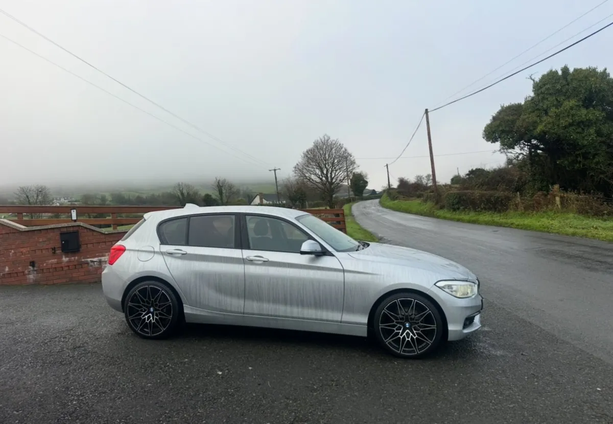 BMW 1-Series 2018 - Image 2