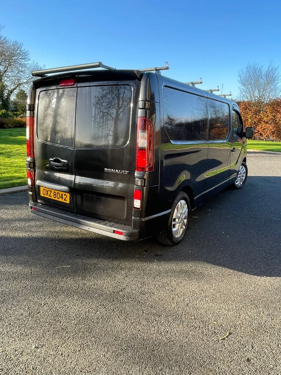 Renault Trafic Sport ll30 2.0L 2020 - Image 4