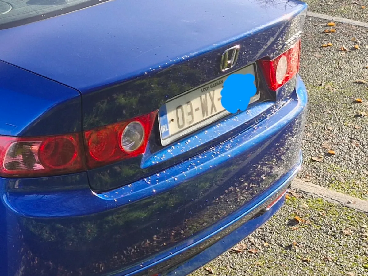 Honda accord type s 09 clean with tax and nct. - Image 2