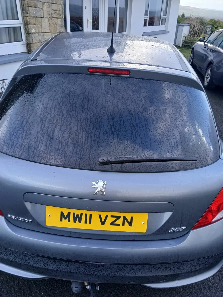 Peugeot 207 2011 - Image 2