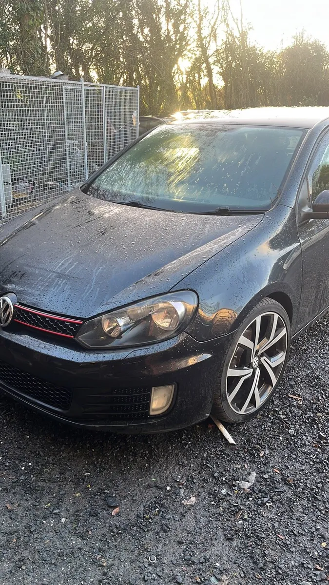 2012 Volkswagen Golf - Image 3