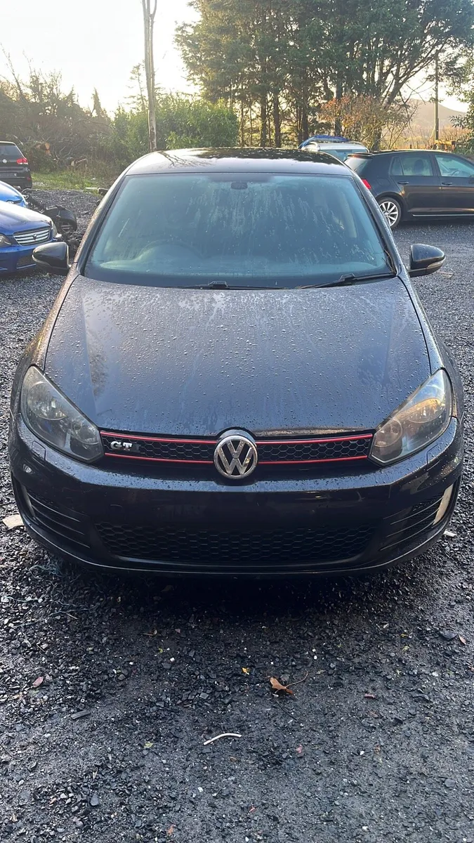 2012 Volkswagen Golf - Image 4