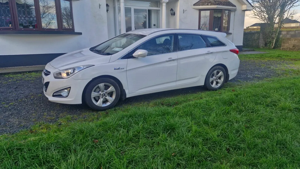 Hyundai i40 2012 - Image 1