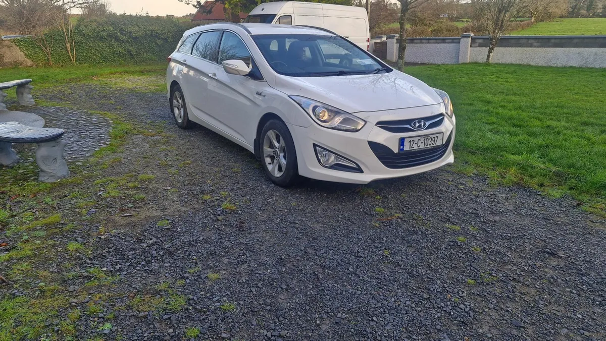 Hyundai i40 2012 - Image 2