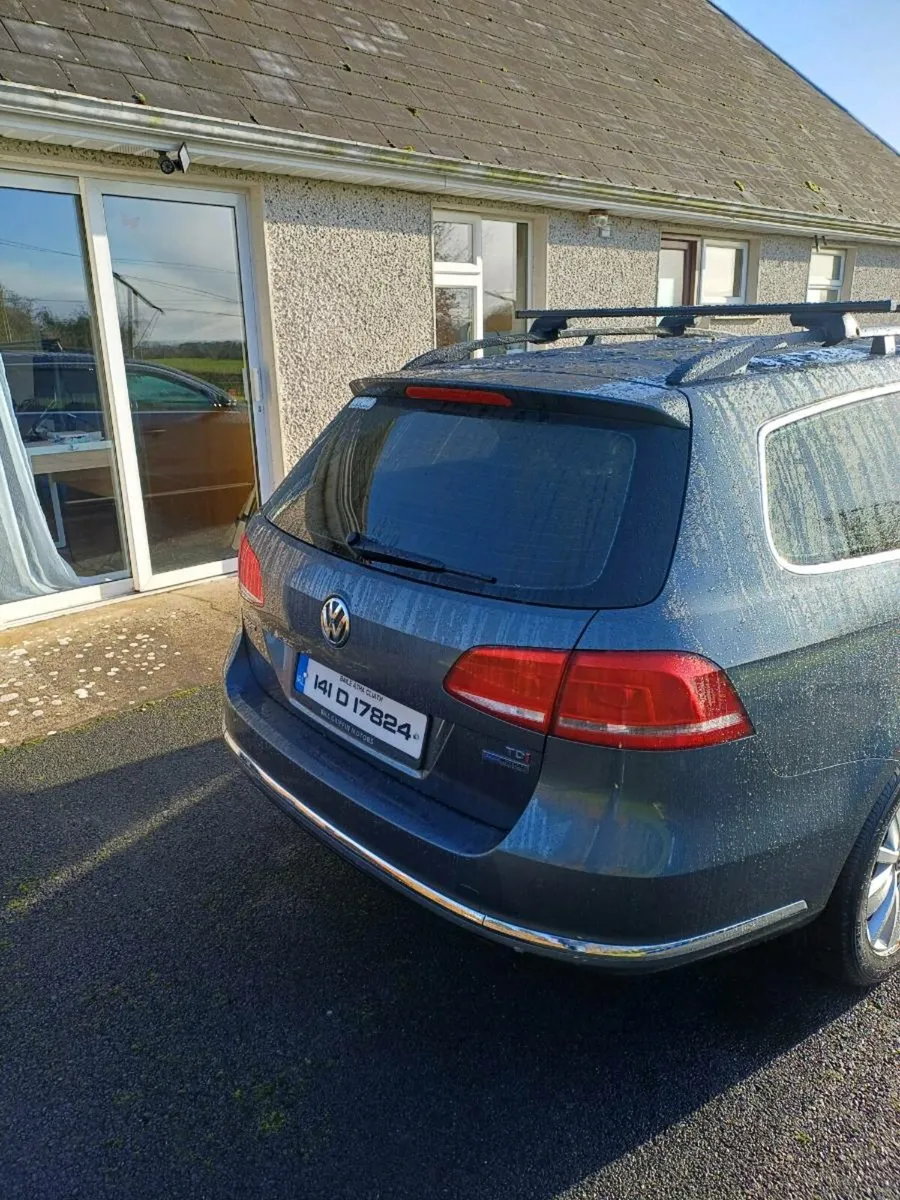 Volswagen Passat - Image 4