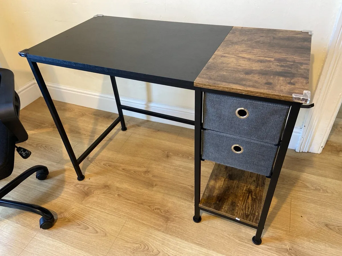 Work table and chair - Image 1