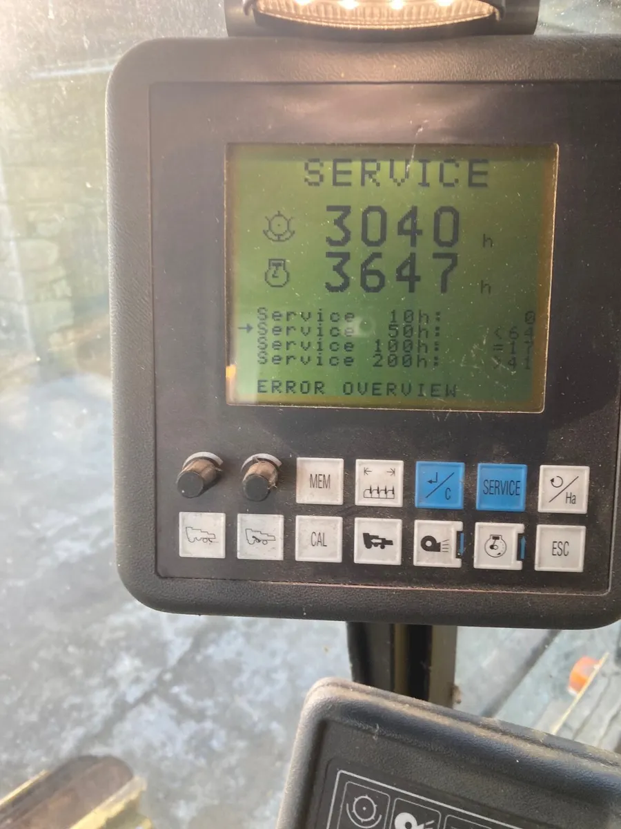 Combine harvester - Image 3