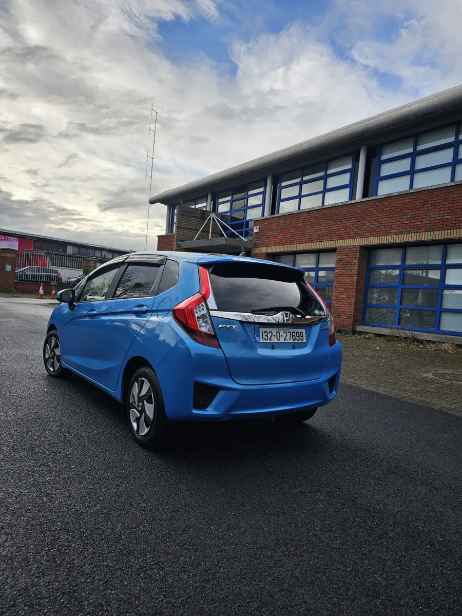 Honda Fit 2013 Automatic Hybrid - Image 2