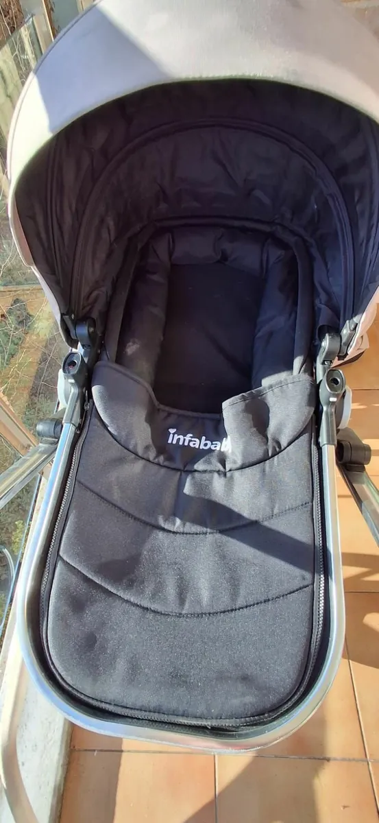 Baby stroller / Buggie - Image 1