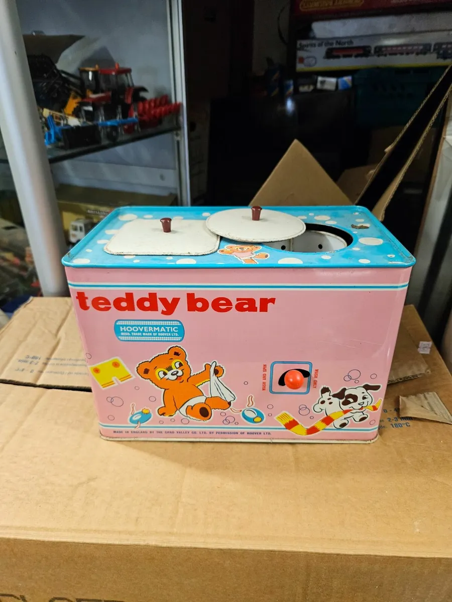 Vintage Chad Valley Tinplate Washing Machine - Image 3