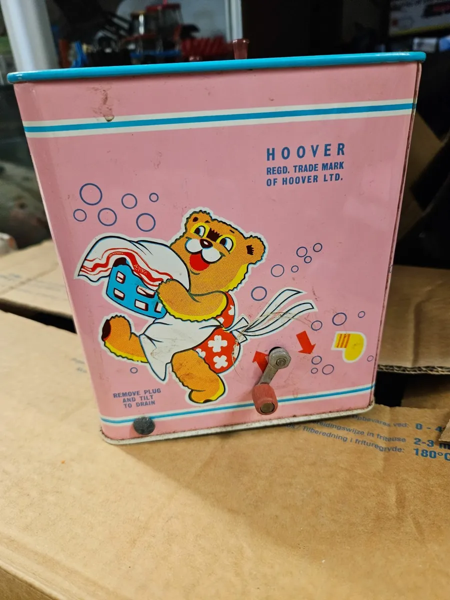 Vintage Chad Valley Tinplate Washing Machine - Image 4