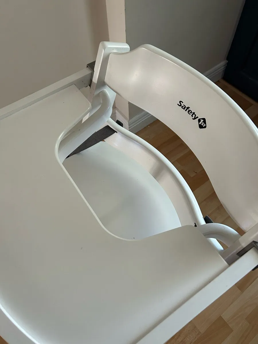 Safety First Timba wooden highchair - white - Image 1