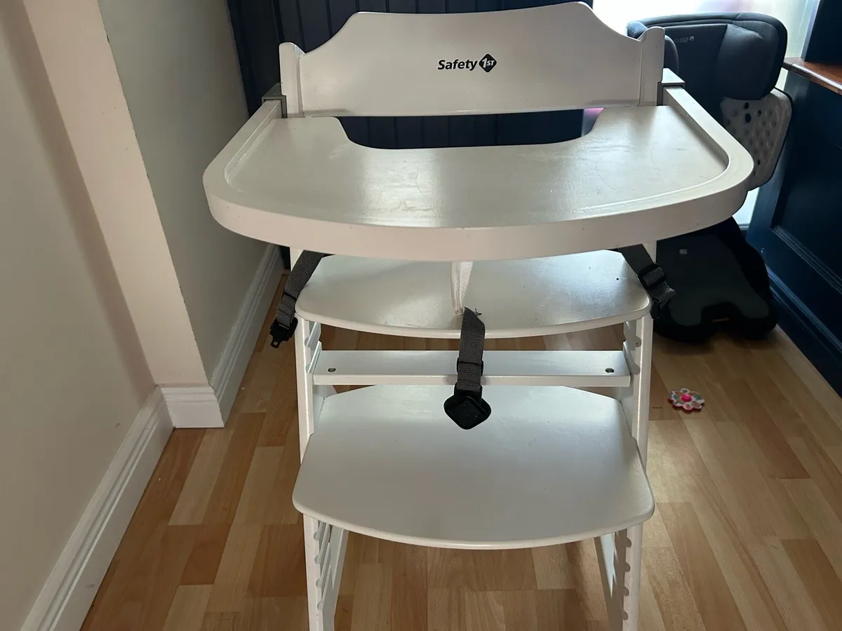 Safety First Timba wooden highchair - white - Image 2