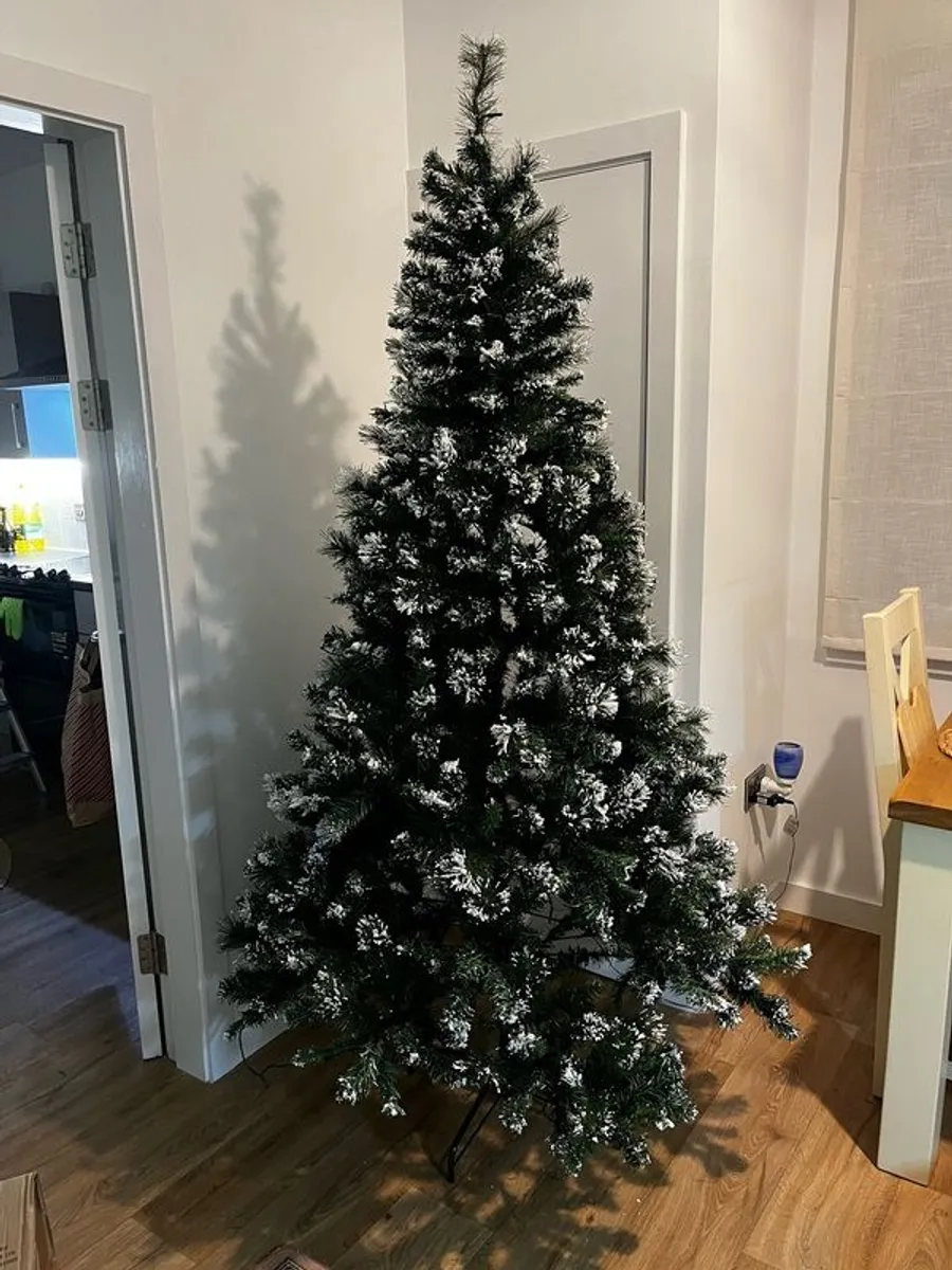 Christmas tree - Image 3